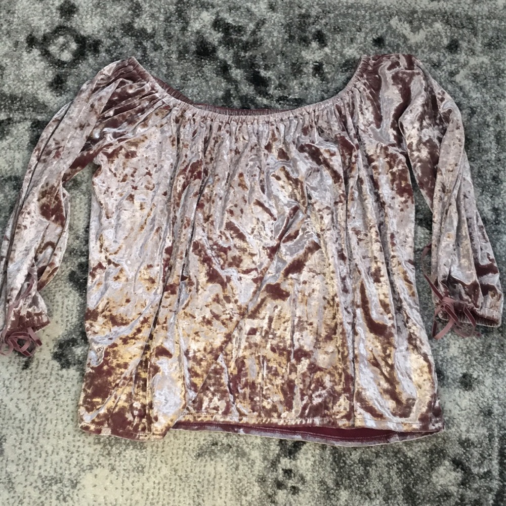 Velvet off-the-shoulder Top